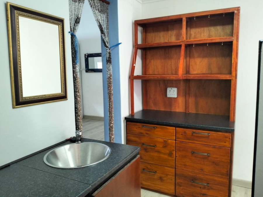 2 Bedroom Property for Sale in Stasieweg Western Cape